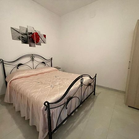 Lu Sole, Lu Mare E Lu Ientu Villa Torre Lapillo Exteriör bild